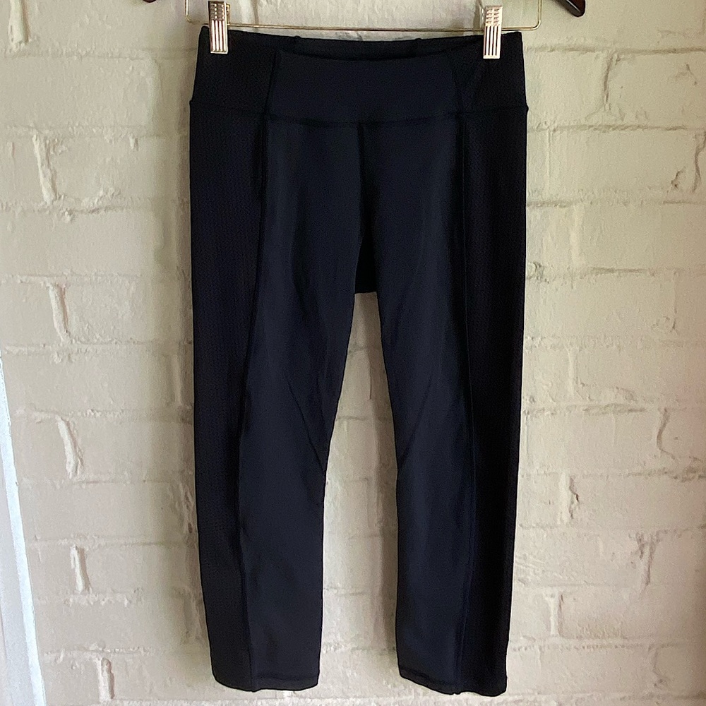 Lucy Power max size small black yoga workout running leggings capris